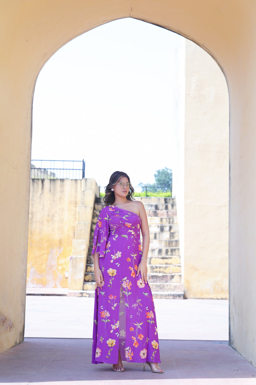 One-shoulder with center clit long dress