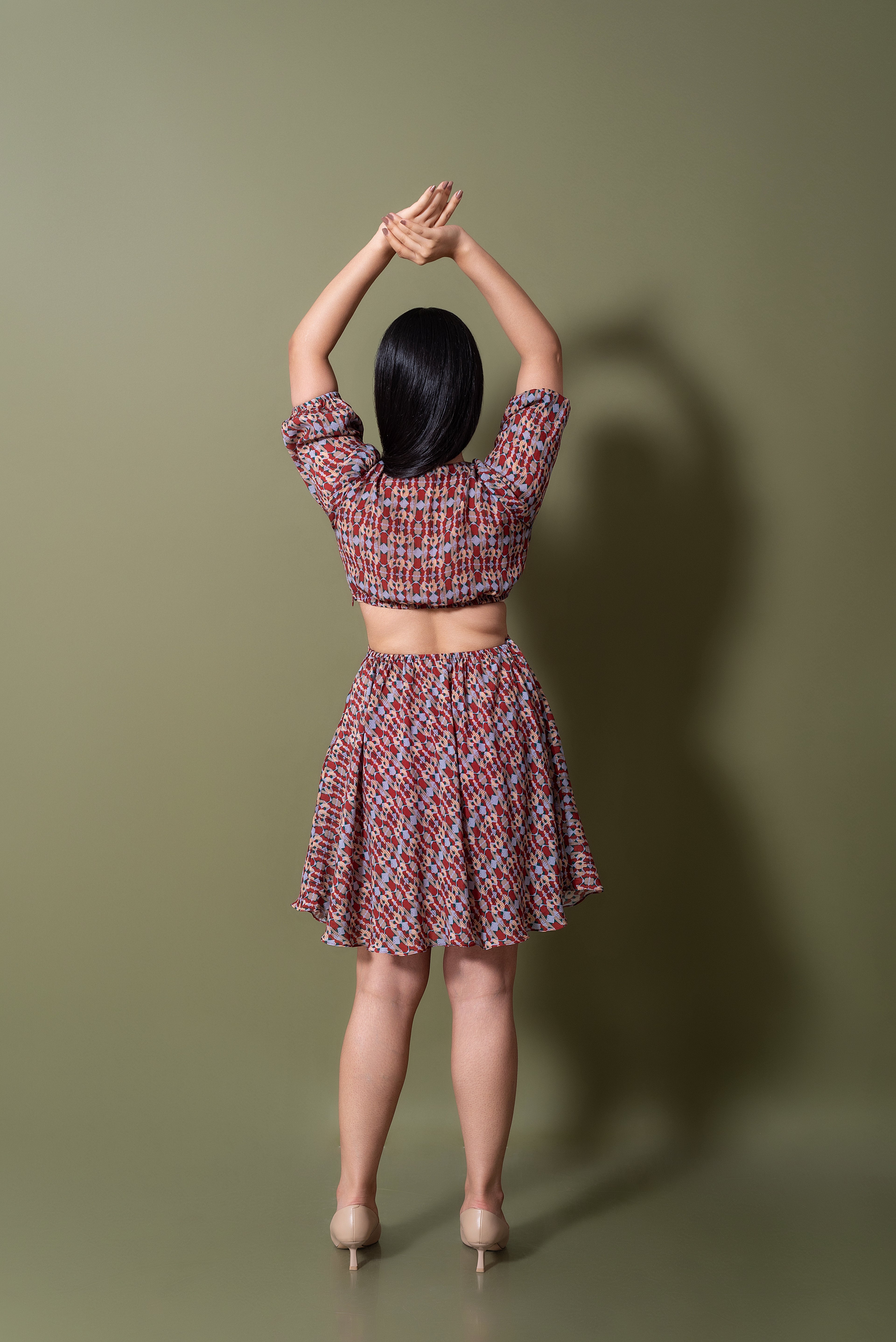 Flared dress with Waist Embroidery