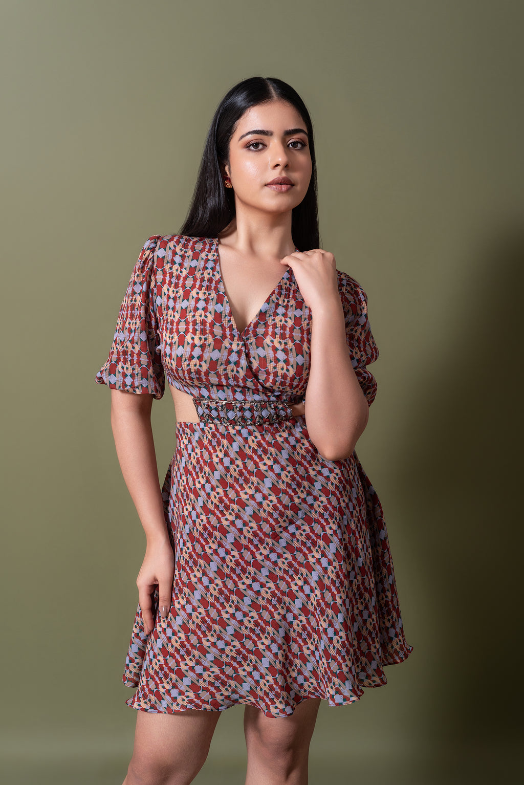 Flared dress with Waist Embroidery